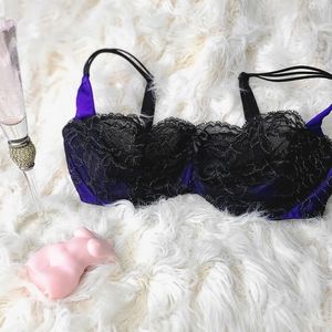 Victoria's Secret Very Sexy Lace Balconette Bra